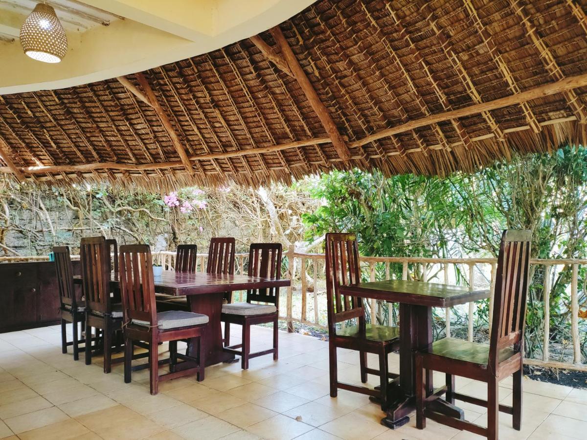 Upani In Diani Bed & Breakfast Diani Beach Exterior foto