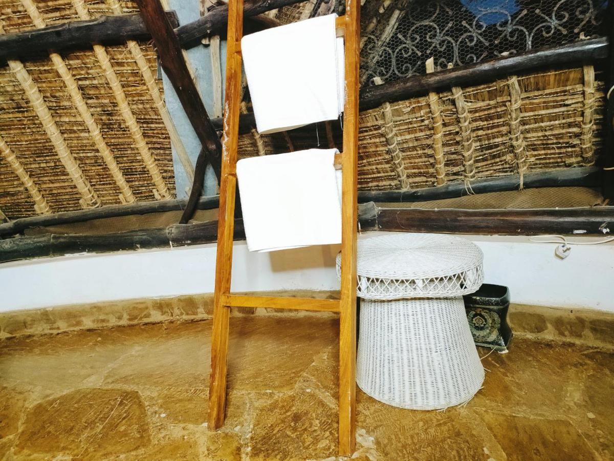 Upani In Diani Bed & Breakfast Diani Beach Exterior foto