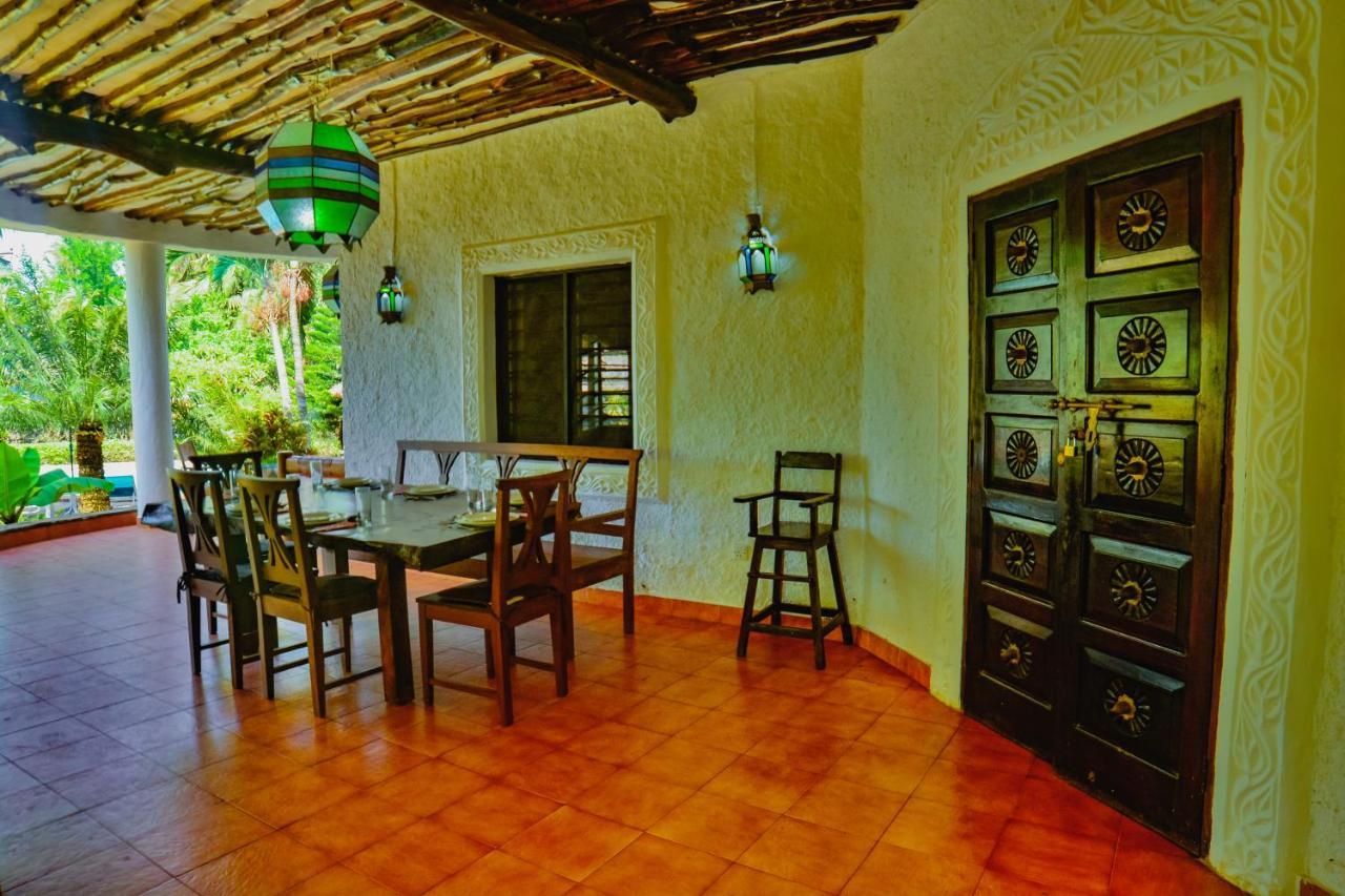 Upani In Diani Bed & Breakfast Diani Beach Exterior foto