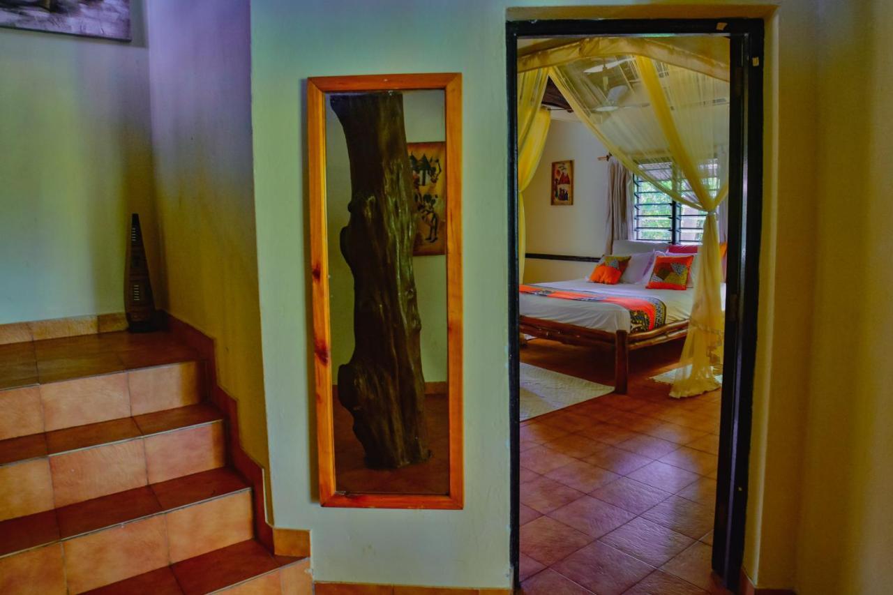 Upani In Diani Bed & Breakfast Diani Beach Exterior foto