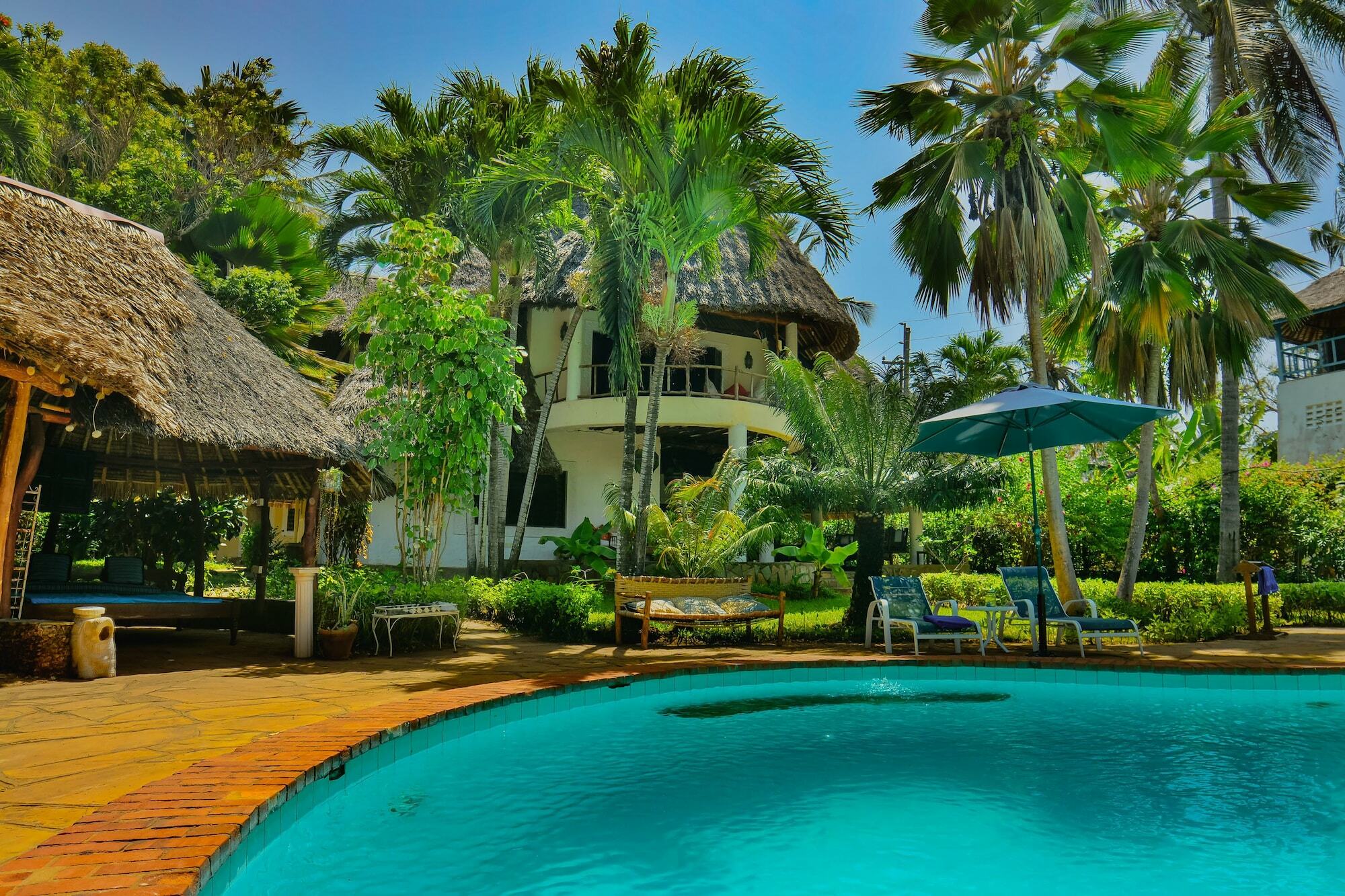 Upani In Diani Bed & Breakfast Diani Beach Exterior foto
